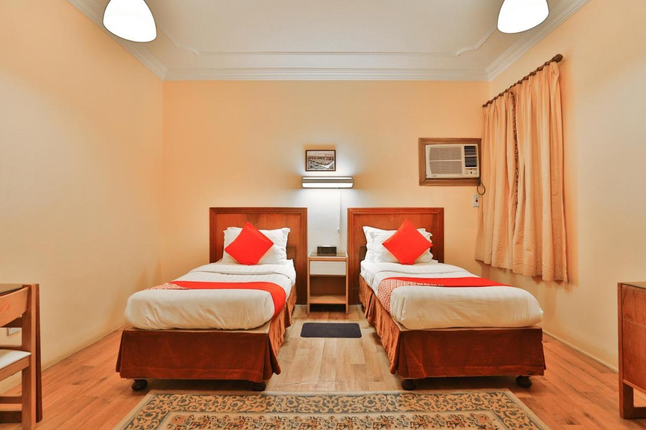 Oyo 350 Dar Almadinah Hotel Джеда Екстериор снимка